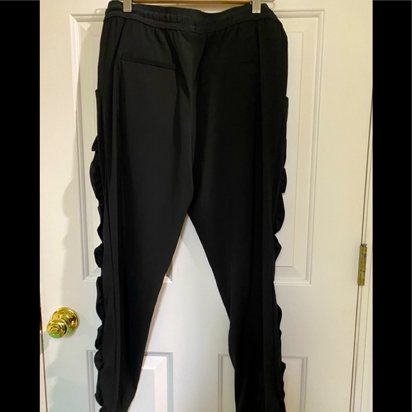 Jolt Pants & Jumpsuits Jolt Black Pants W Ruffle Poshmark